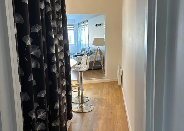 Les Pieds Dans L'eau * 로양